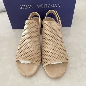 Tan size 8 Stuart Weitzman suede sandals